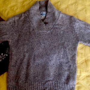 EUC very minor pulling. Womens wool sweater